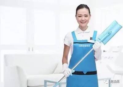 武汉出台家政健康证新规 持证上岗保障入户清洁安全